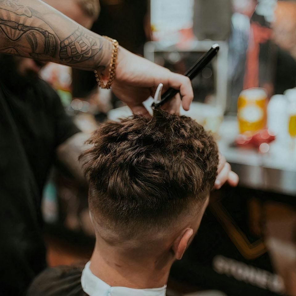 hair-spies-ClilMdu189E-unsplash.jpg